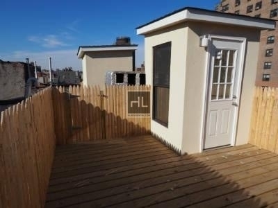 East 106 Street - Photo 4