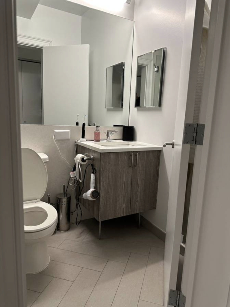 West 34th Street - Photo 1
