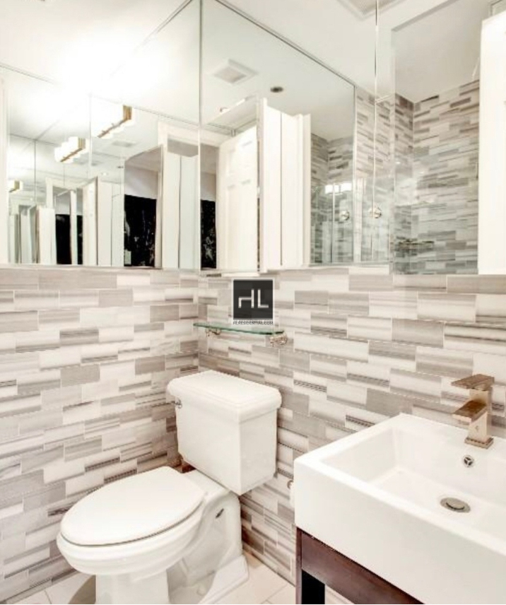 West 103rd Street - Photo 2