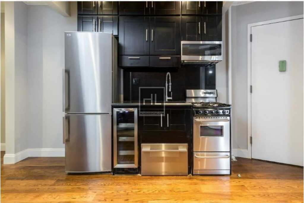 West 103rd Street - Photo 3