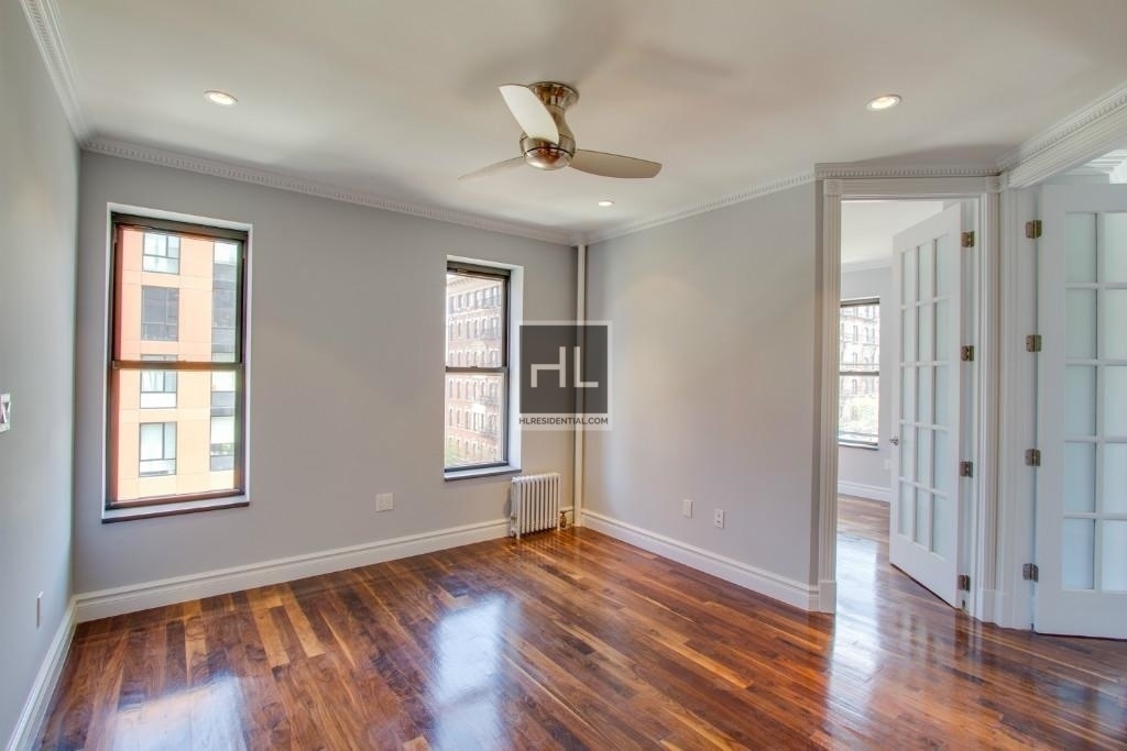 Lexington Avenue - Photo 1