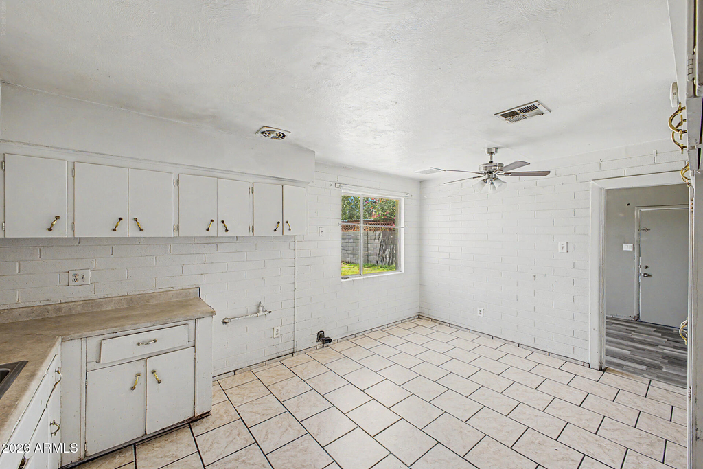 5828 N 63rd Drive - Photo 9