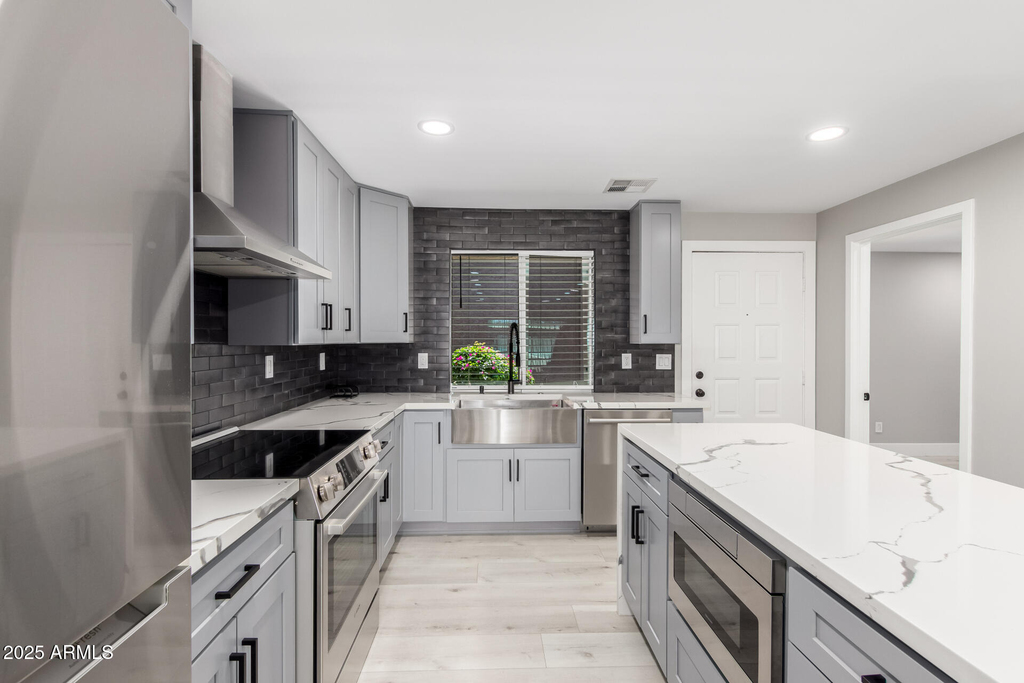 4354 N 82nd Street - Photo 11