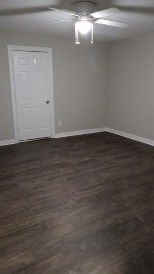 1102 E Lamar Street - Photo 2