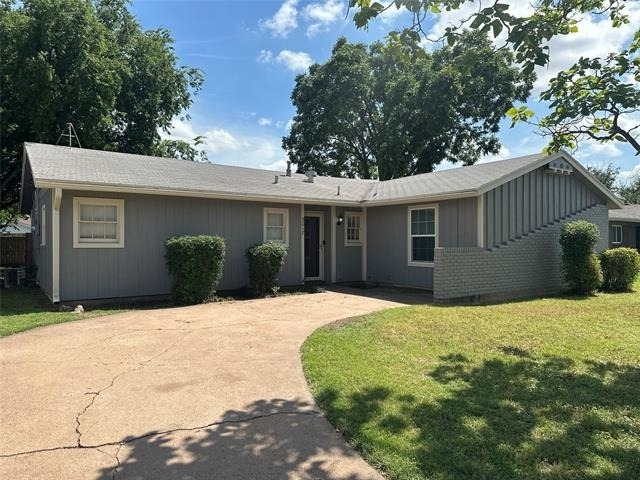 3017 Bennett Drive - Photo 3