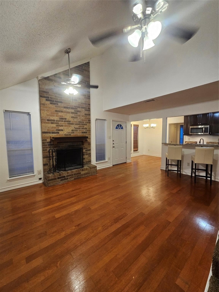 2066 Embassy Way - Photo 8