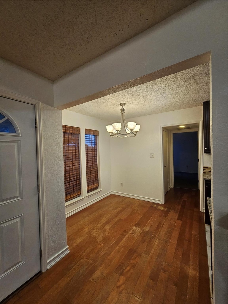 2066 Embassy Way - Photo 12