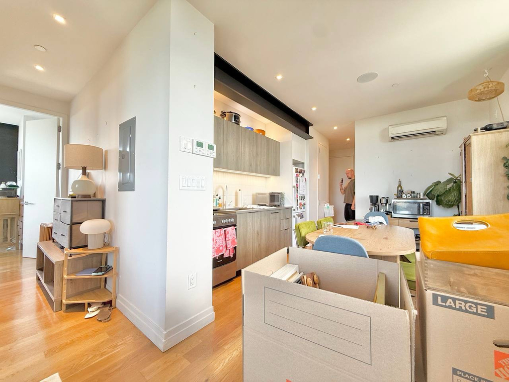 1141 Willoughby Avenue - Photo 1
