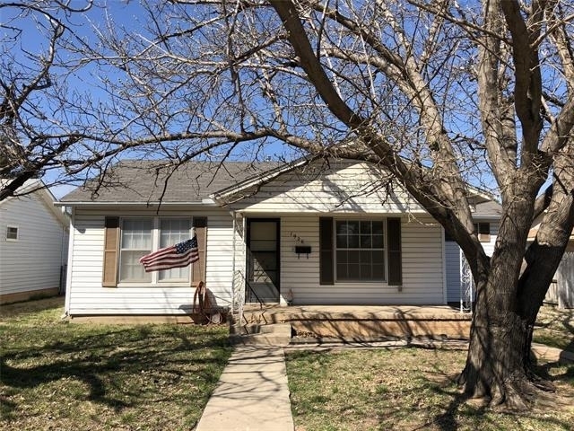 1926 Ross Avenue - Photo 1