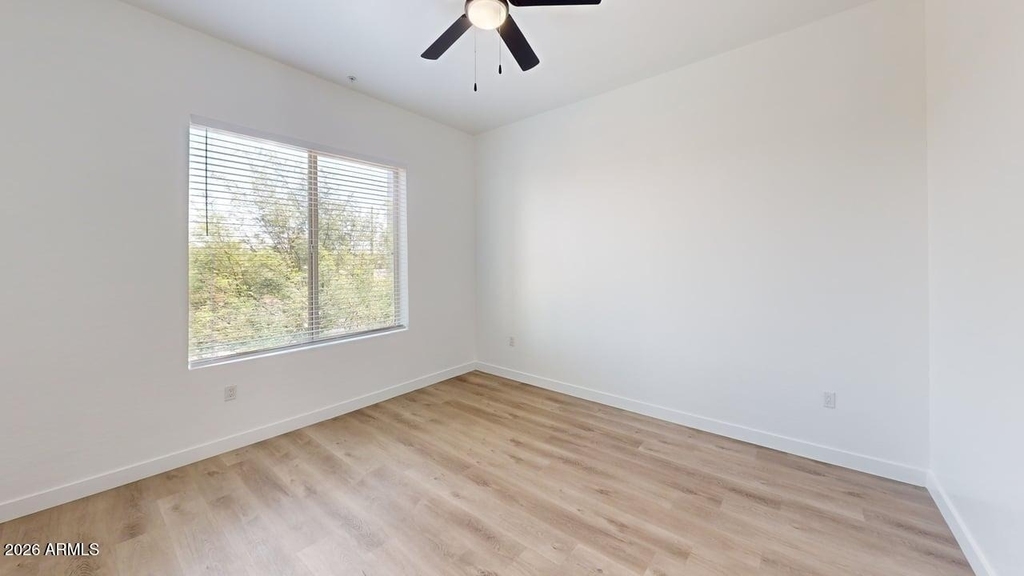9160 N 67th Avenue - Photo 12