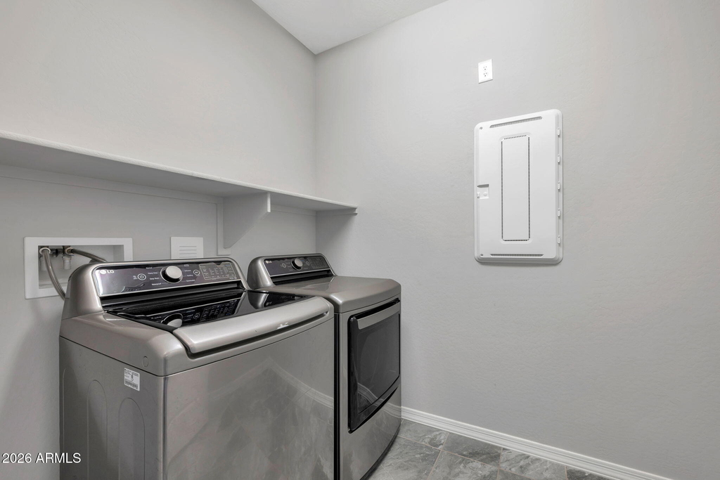 5819 N 88th Lane - Photo 4