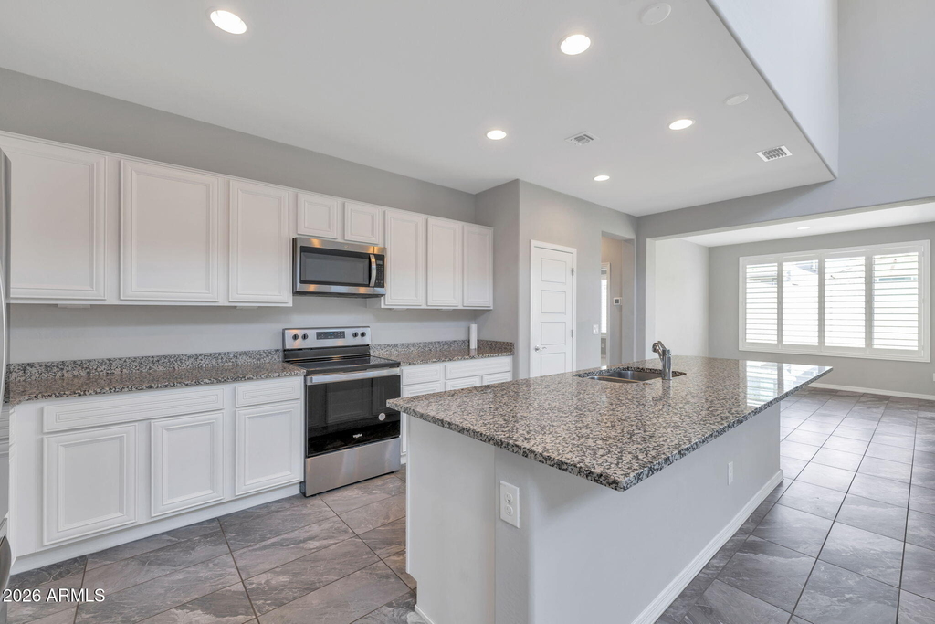 5819 N 88th Lane - Photo 11