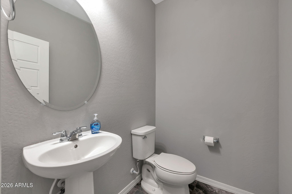 5819 N 88th Lane - Photo 7