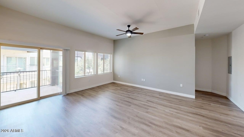 9160 N 67th Avenue - Photo 6