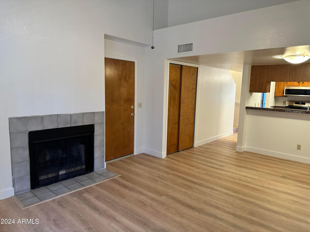 3716 E University Drive - Photo 4