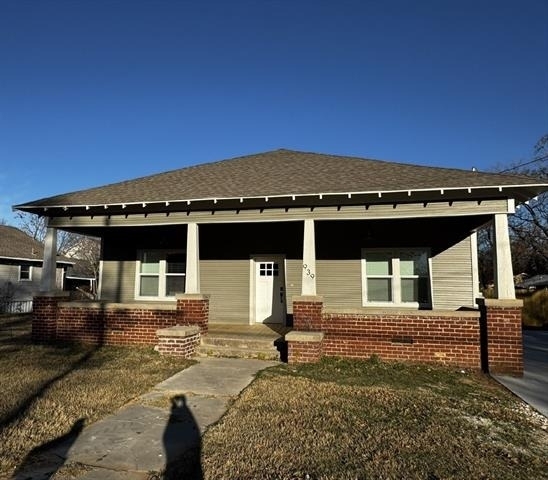 939 W Frey Street - Photo 0