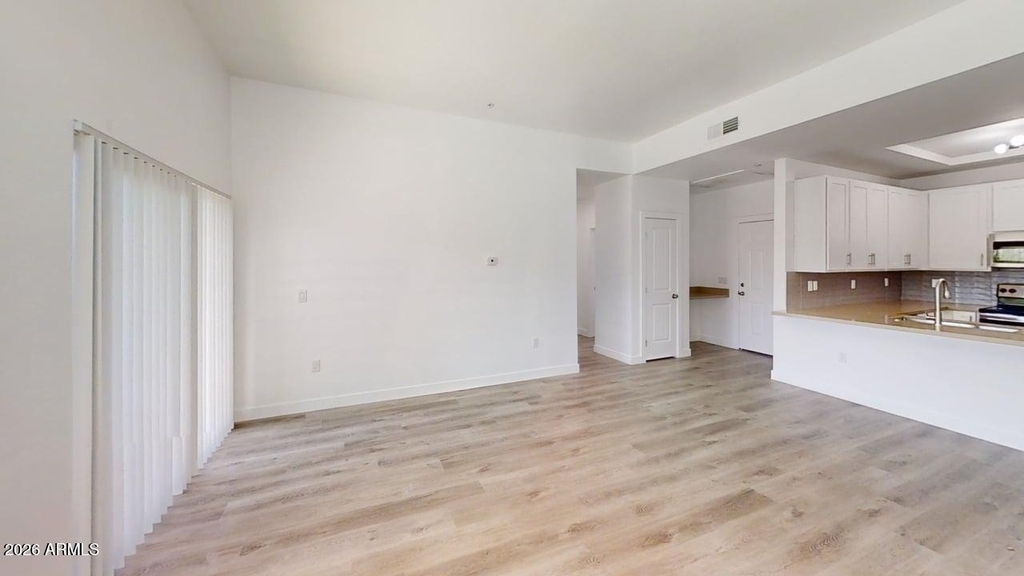 9160 N 67th Avenue - Photo 5