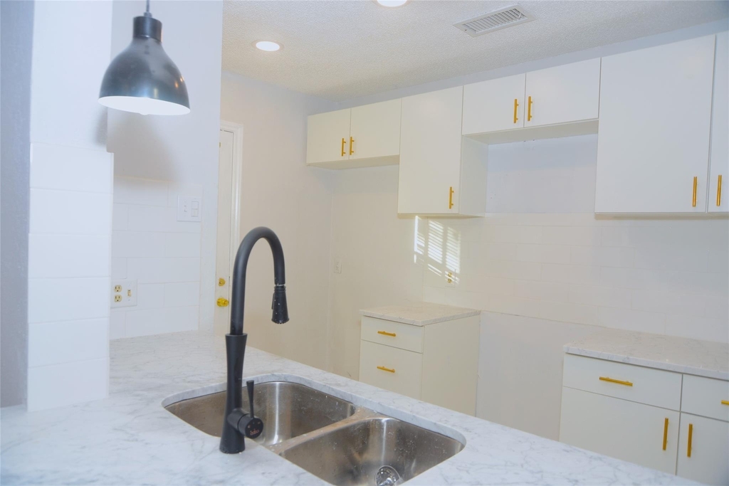 14333 Preston Road - Photo 7