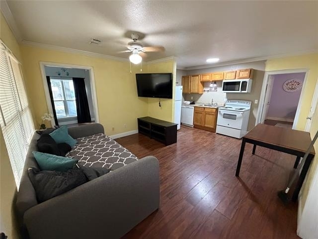 979 W Pecan Street - Photo 24