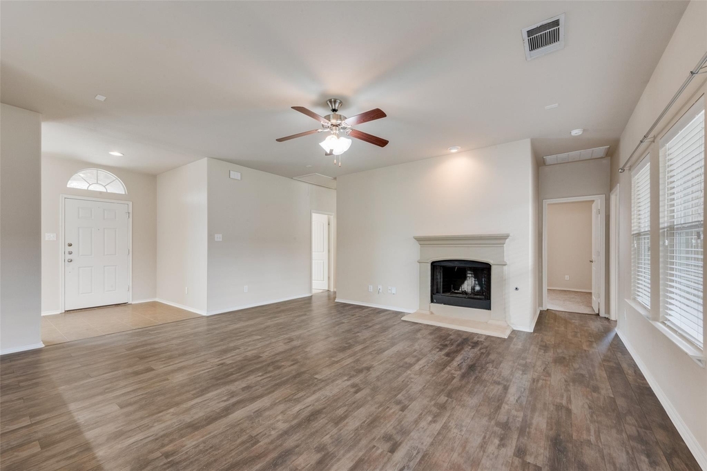 1077 Hampton Bay Drive - Photo 11