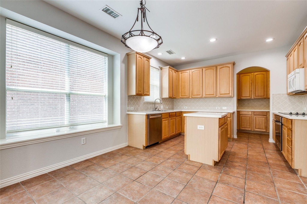 3401 Maddock Drive - Photo 7