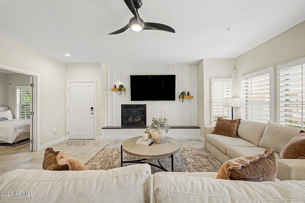20121 N 76th Street - Photo 2
