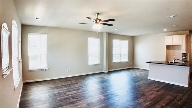 3316 Solana - Photo 2
