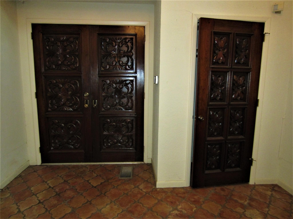 1815 Greenwood Drive - Photo 11
