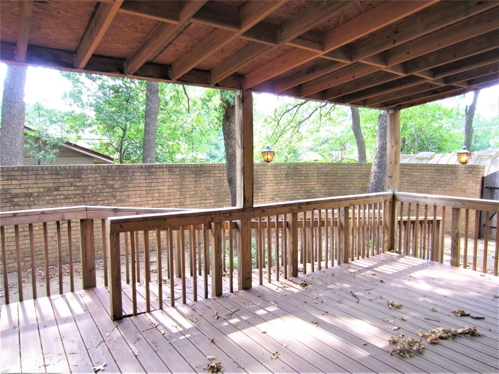 1815 Greenwood Drive - Photo 22