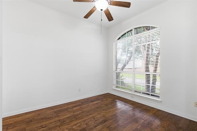 3221 Corning Drive - Photo 4