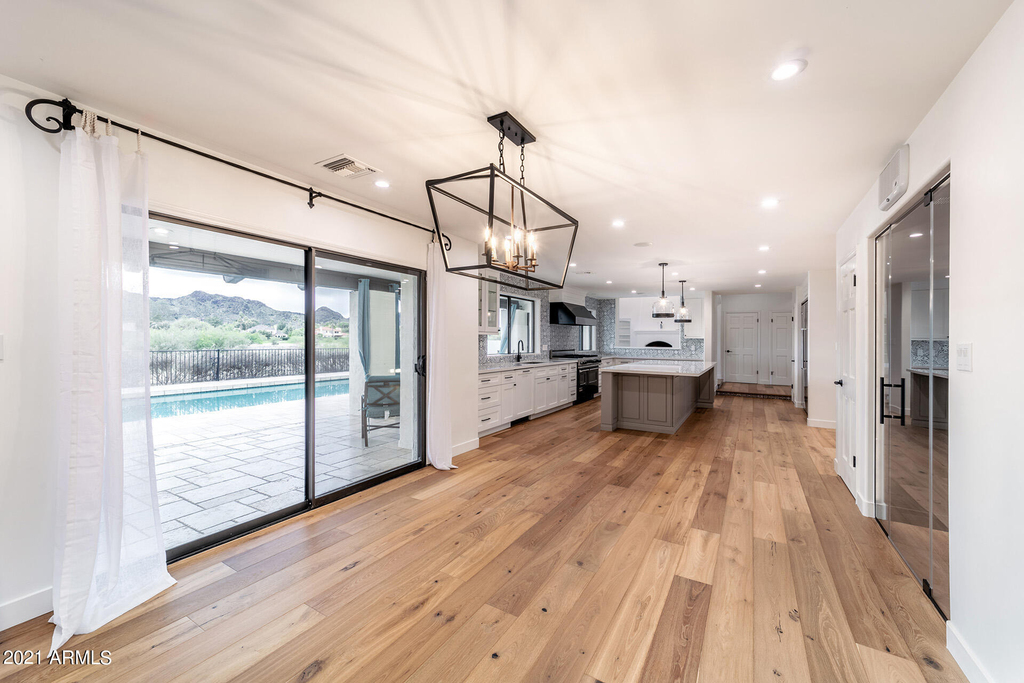 8672 N 64th Place - Photo 9