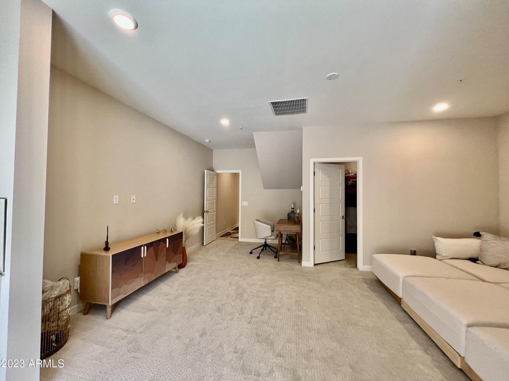 2145 W Harmont Drive - Photo 7