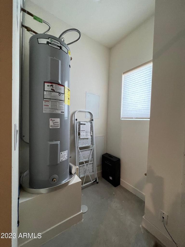 2145 W Harmont Drive - Photo 23