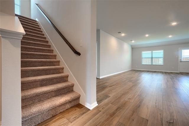 513 Brook View Drive - Photo 3