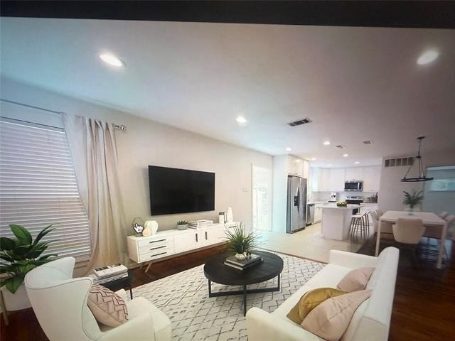 8732 Glencrest Lane - Photo 2