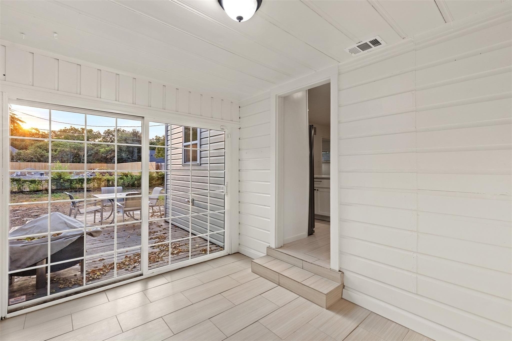 8732 Glencrest Lane - Photo 29