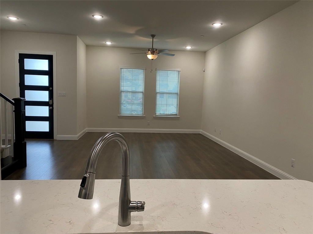 1919 Diyaa Court - Photo 4