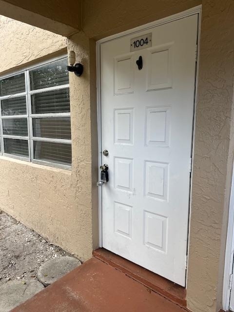 1004 Twin Lakes Drive - Photo 1