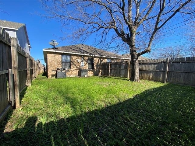 1816 Bessie Street - Photo 28