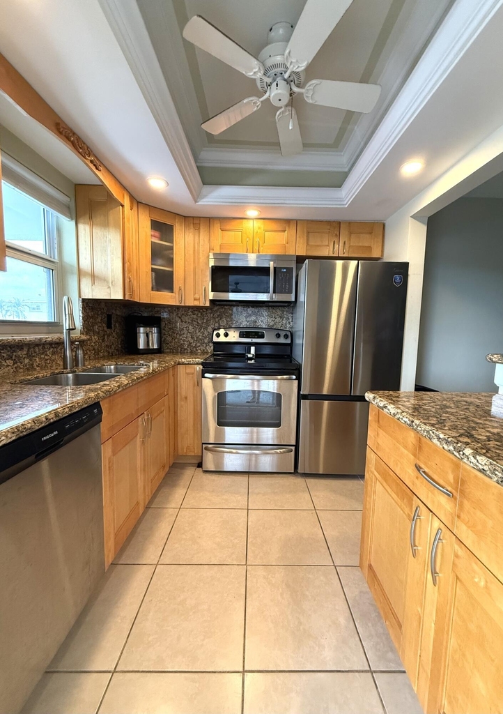 651 Pine Drive - Photo 3