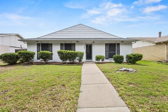 1824 Chamberlain Drive - Photo 0