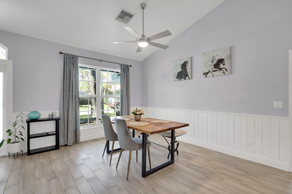 1176 Staghorn Street - Photo 7
