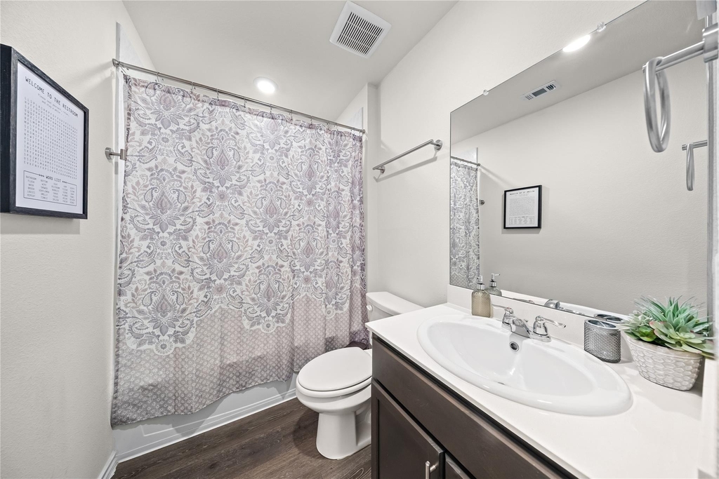 2920 Roper Street - Photo 4