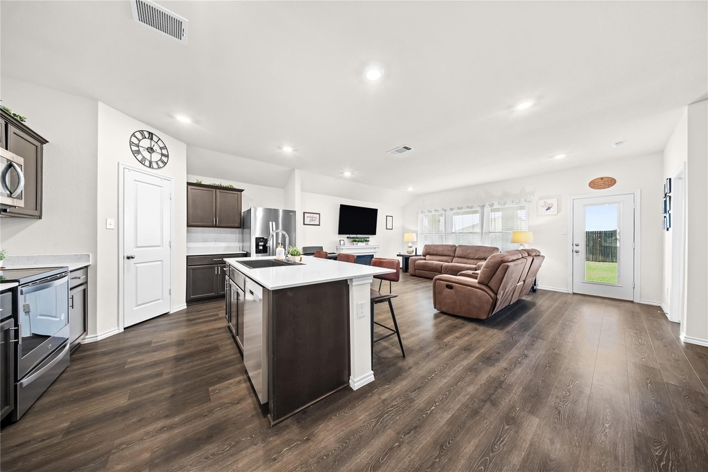 2920 Roper Street - Photo 9