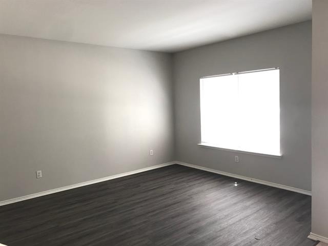 2053 Meadow Park Drive - Photo 4