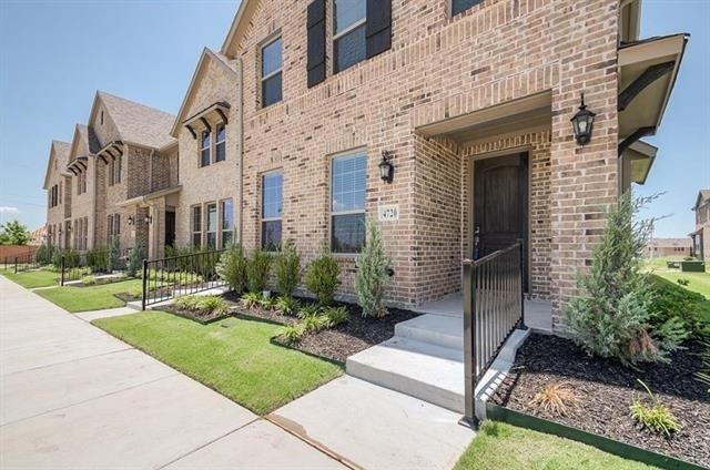 4720 Piedras Lanzar Drive - Photo 1