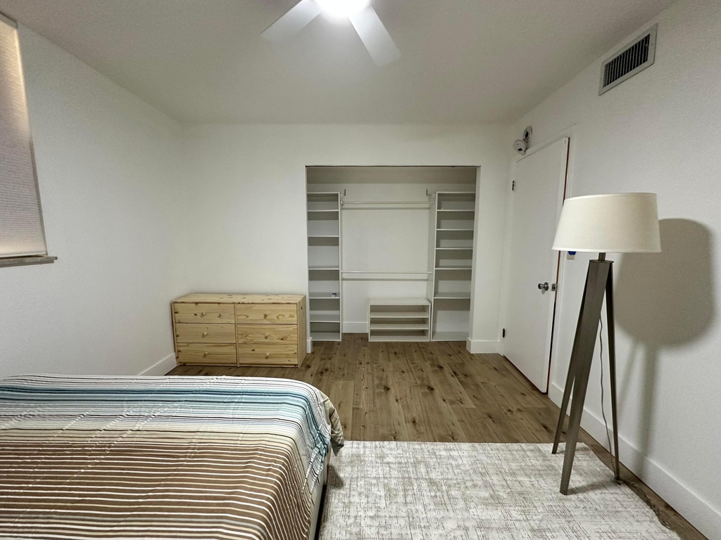410 Nw 68th Avenue - Photo 14