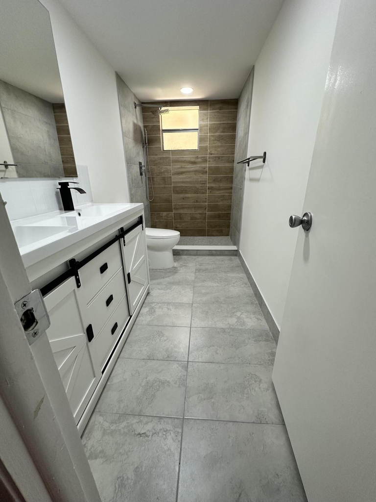 410 Nw 68th Avenue - Photo 11