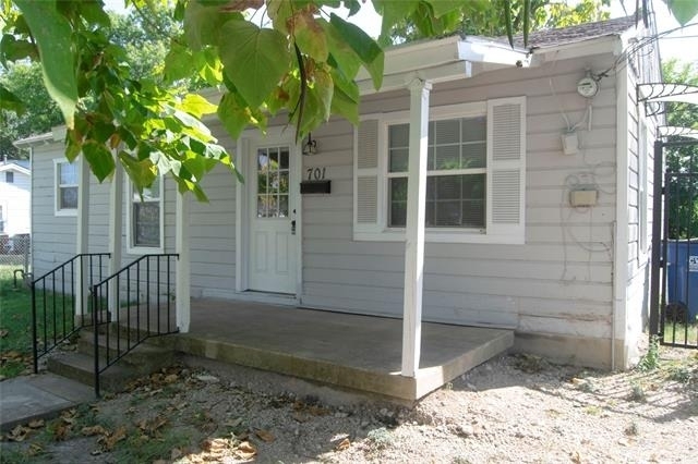 701 E Aimee Street - Photo 1
