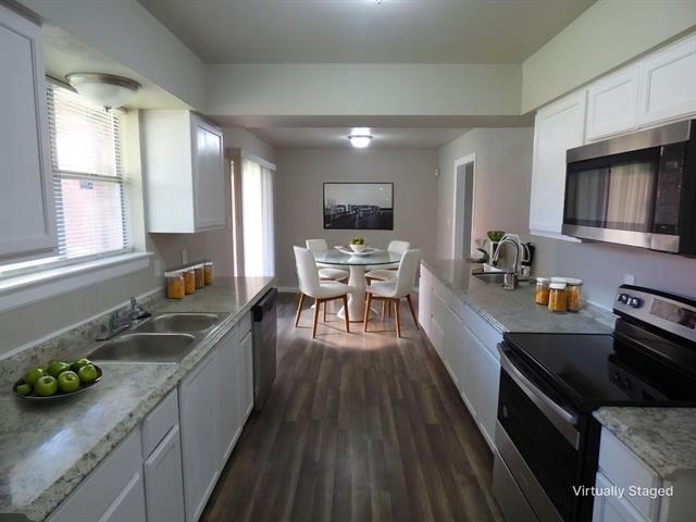 5016 Roberts Drive - Photo 2